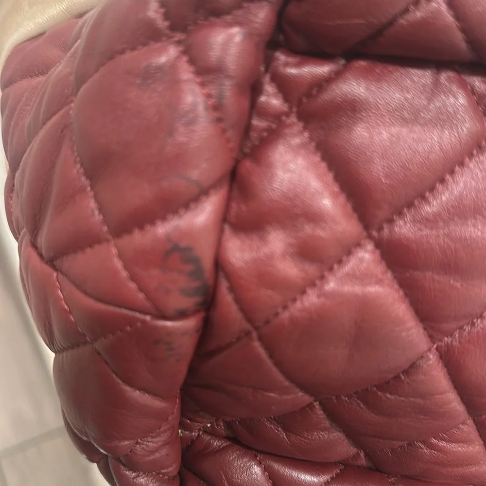 AUTHENTIC Chanel Cacoon, Gold and cabernet, reversible - Picture 11 of 14
